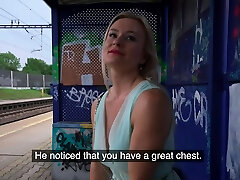 public agent big tits blonde lilie freude gefickt in einem feld