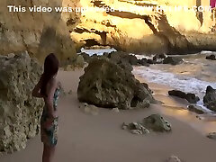 Am Strand Gevogelt - German Young Couple Fucks Rough On A Public Beach