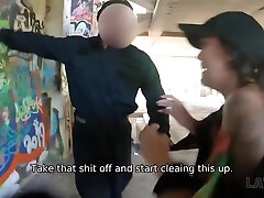LAW4k. Babe wants to try sex with guy in security officer bounce up and down being caged