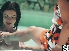Lesbian Beauties Have Hot Sweaty Sex With Dripping Wet Orgasms