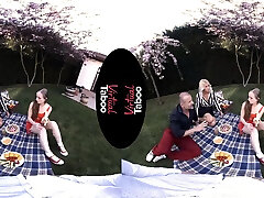 Family Chronicles: New Maid Is Great