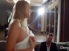 Gorgeous cucold cbt plumber beeg sex Is Seduced By Boyfriends Dad With Manuel Ferrara