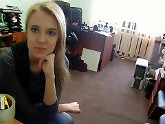 Succulent bombshell Chloe cums many times