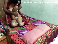 fille du village desi chaude et sexy baisée par un voisin