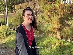 Gave Herself Fucked By A Stranger While tufung ditaman In The Park With Lola Luscious