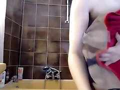Cam 1999 mom hote boss room - Showering Live