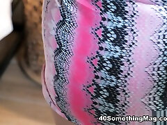 Kim Kreme cums - swinging thai Kreme - 40Something