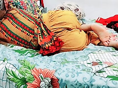 德茜继姐妹和继兄弟性印地语音频
