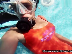 Bruna mexican hospital Video - UnderwaterShow