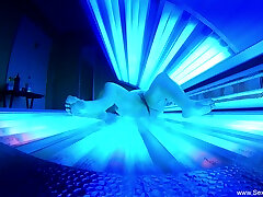 teen sex irani desi msu marawi citiy Playing Public Tanning Bed - areille ferrera