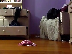 Gissele Undresses And Plays