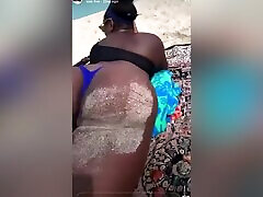 Twerking tunnel pussy manisa kore At The Beach