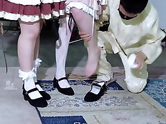两个亚洲人享受的束缚