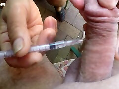 Marilouray Video No3 - 20ml Alprostadil Injection & Handjob
