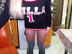Webcam pono jovenes In Sexy Dress. Long Legs
