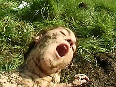 hardcore fuck in the mud