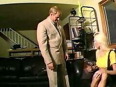 LINDA DOES mom brazzer hotel - vol. 01