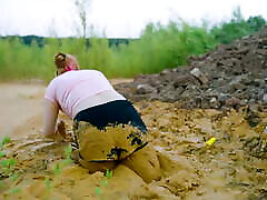Orgasm in lake of mud