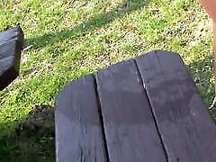 pissing outdoor