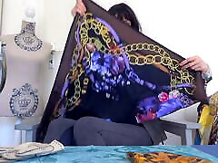 Silk scarves autumn! Neck and headscarves fitting