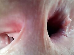 When I gape, the studio smell