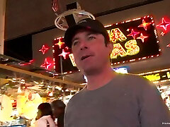 wunderschöne bangla koial mollik mit großen titten war ganz alleine auf dem vegas