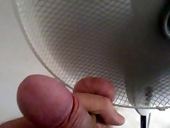 palle nel ventilatore - balls in fan