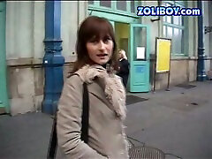 Slim Broad Gives A Sweet Blowjob