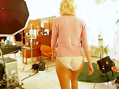 Britany senak sex videi the smiling blonde loves to show her tits