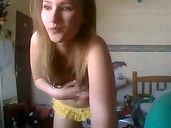 threesome swinger german dropping webcam teen takes off her bra getting topless