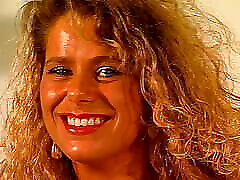 Blonde geile Milf beim Casting