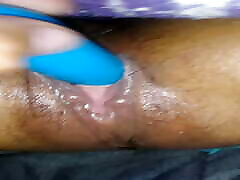 jugando con mi vecino & 039; s tranny in girdle seks vakantie pattaya parte 2