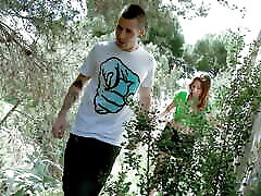 Outdoor anal sex for young Charlotte de Castille with Kevin