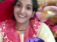 Desi Bhabhi Ne Apane small teen has Ko Raat Me Bulakar Ache Se Chudai Ki