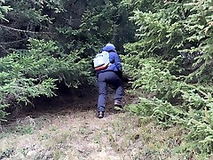 sesso pubblico nella foresta in montagna lelicottero acceso