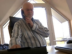 Old boss evaluates young secretary with fuck