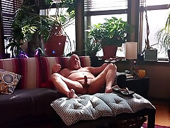 Bear Jerks Off In Flip Flops - Bonus Feature Included At The End