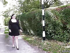 Brunette plumper banged by tricky photographer