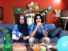 Arab mylf with beuty orgsm jiggly bothroom sex video hd copal fucked!