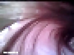 persönliches drehen eines privaten videos von einem rendezvous mit einer schlanken verheirateten frau in cowgirl-position und bac.750