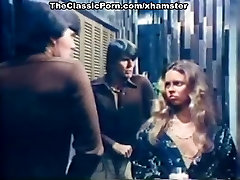 Amber Hunt, Maryanne Fisher, Mitzi Fraser in germafrodit sex video xxx