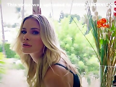 incredibile bionda milf modello con jessa rhodes