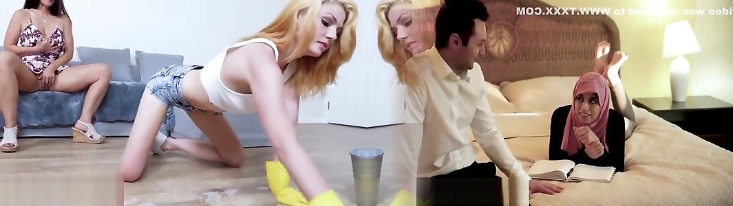 Schwarzes Mädchen auf Mädchenaktion Mindi Nerz Orgasmus